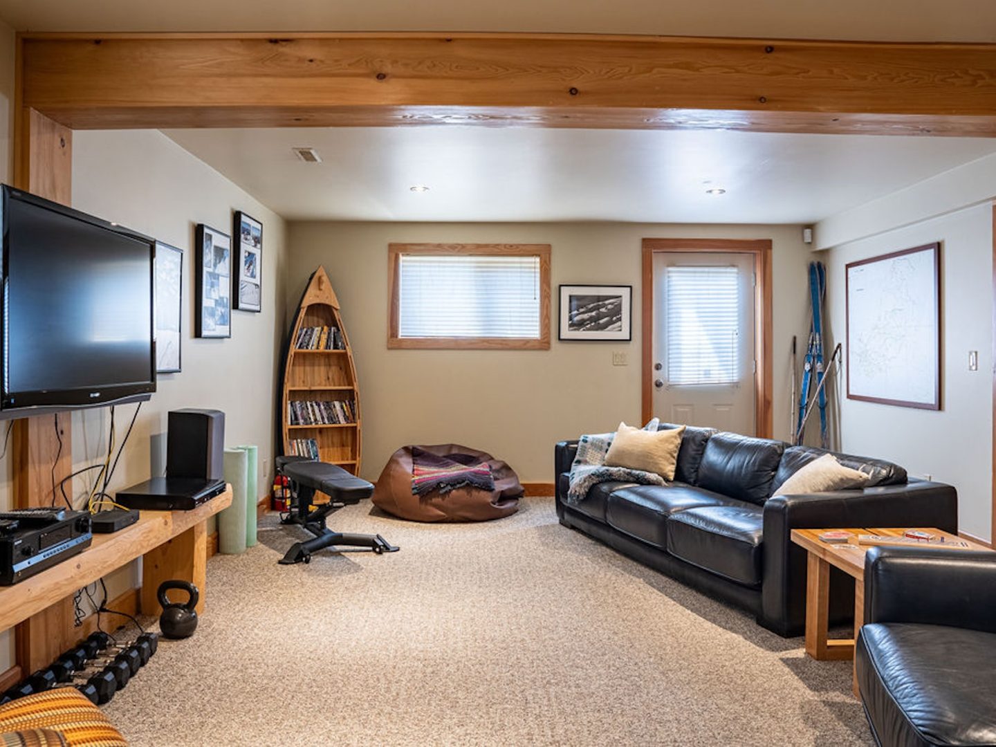 Stay Revy - Revelstoke House