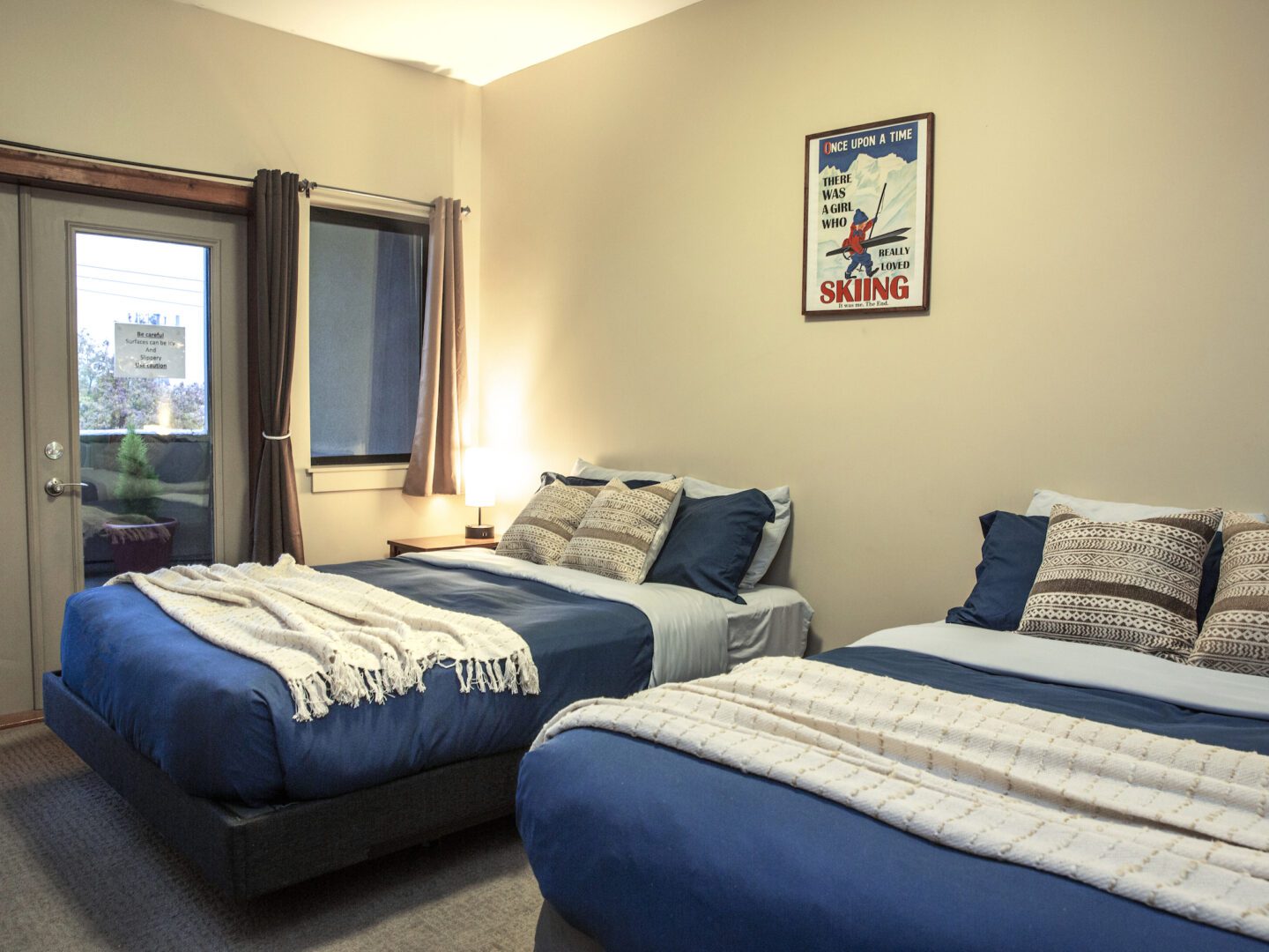 Stay Revy - Lily Glacier Suite