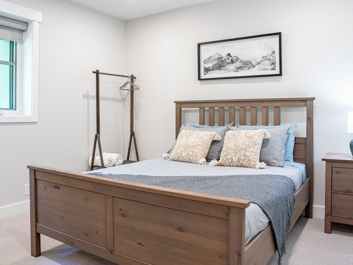 Stay Revy - The Cedar Suite