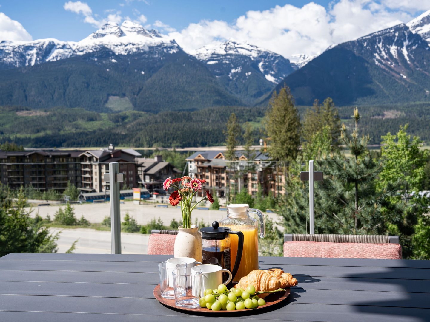 Stay Revy - Ava Lodge