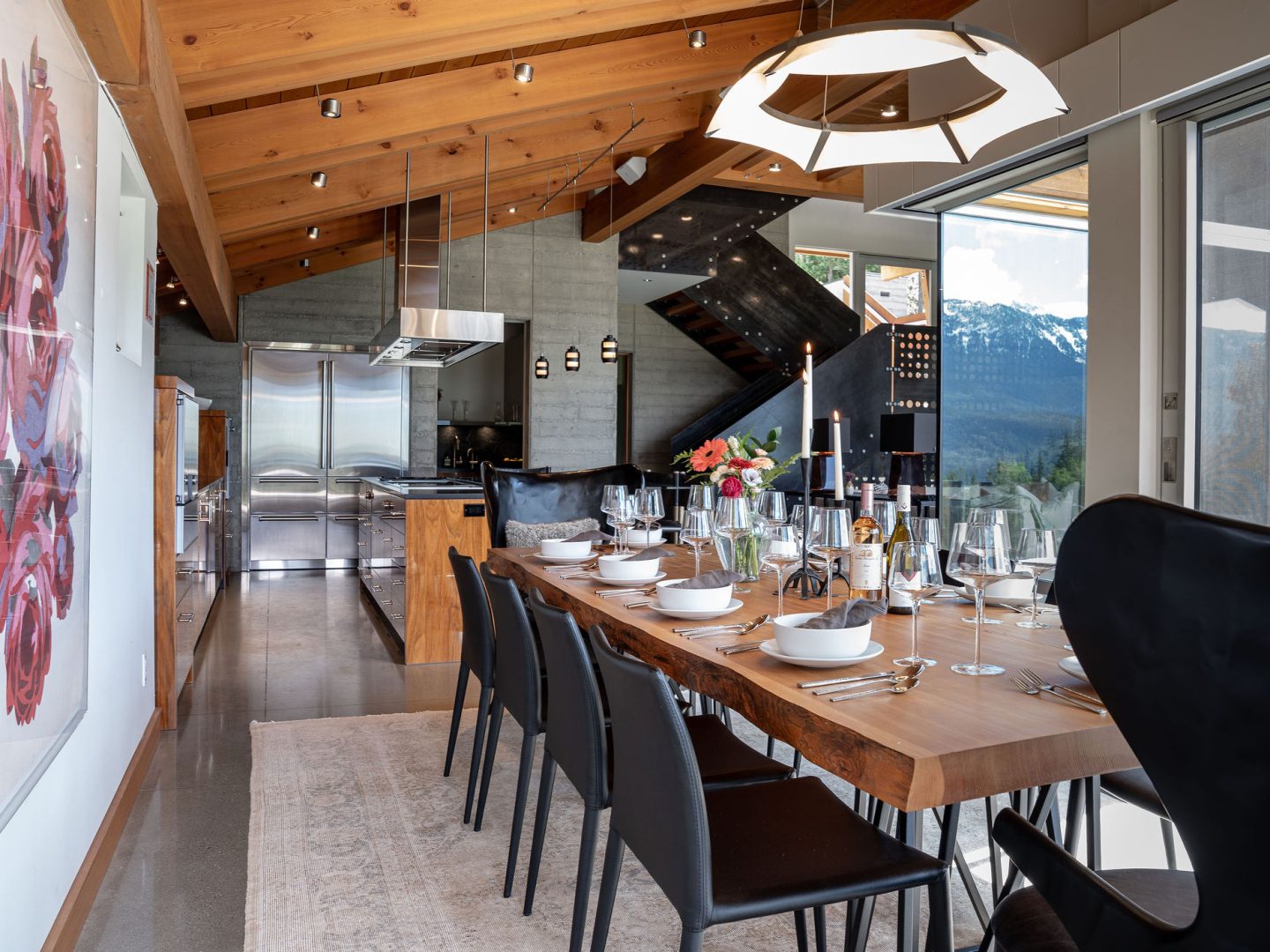 Stay Revy - Ava Lodge