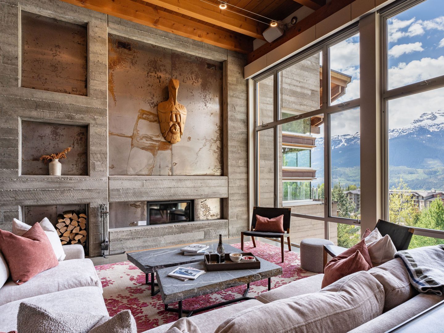 Stay Revy - Ava Lodge