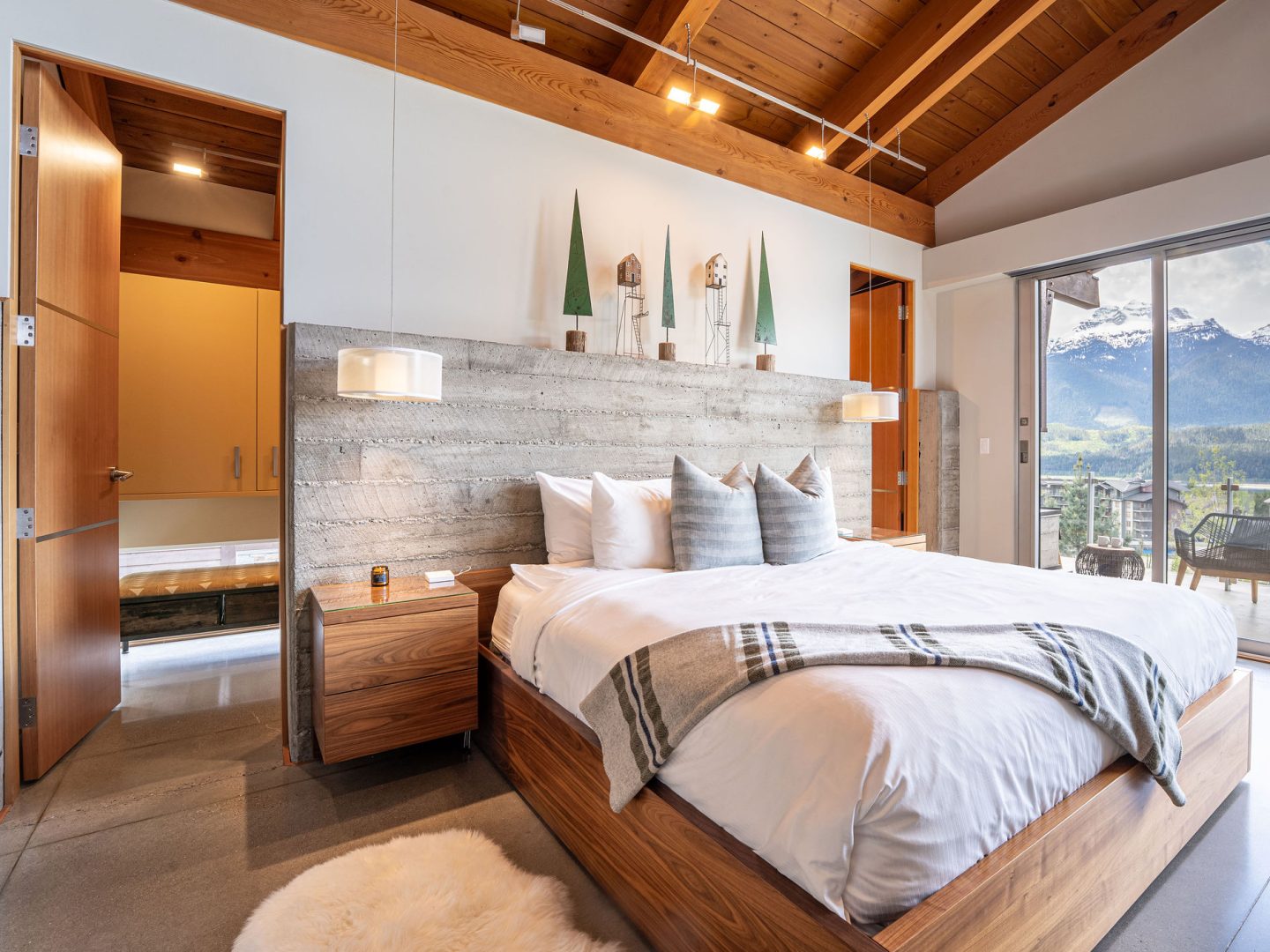 Stay Revy - Ava Lodge