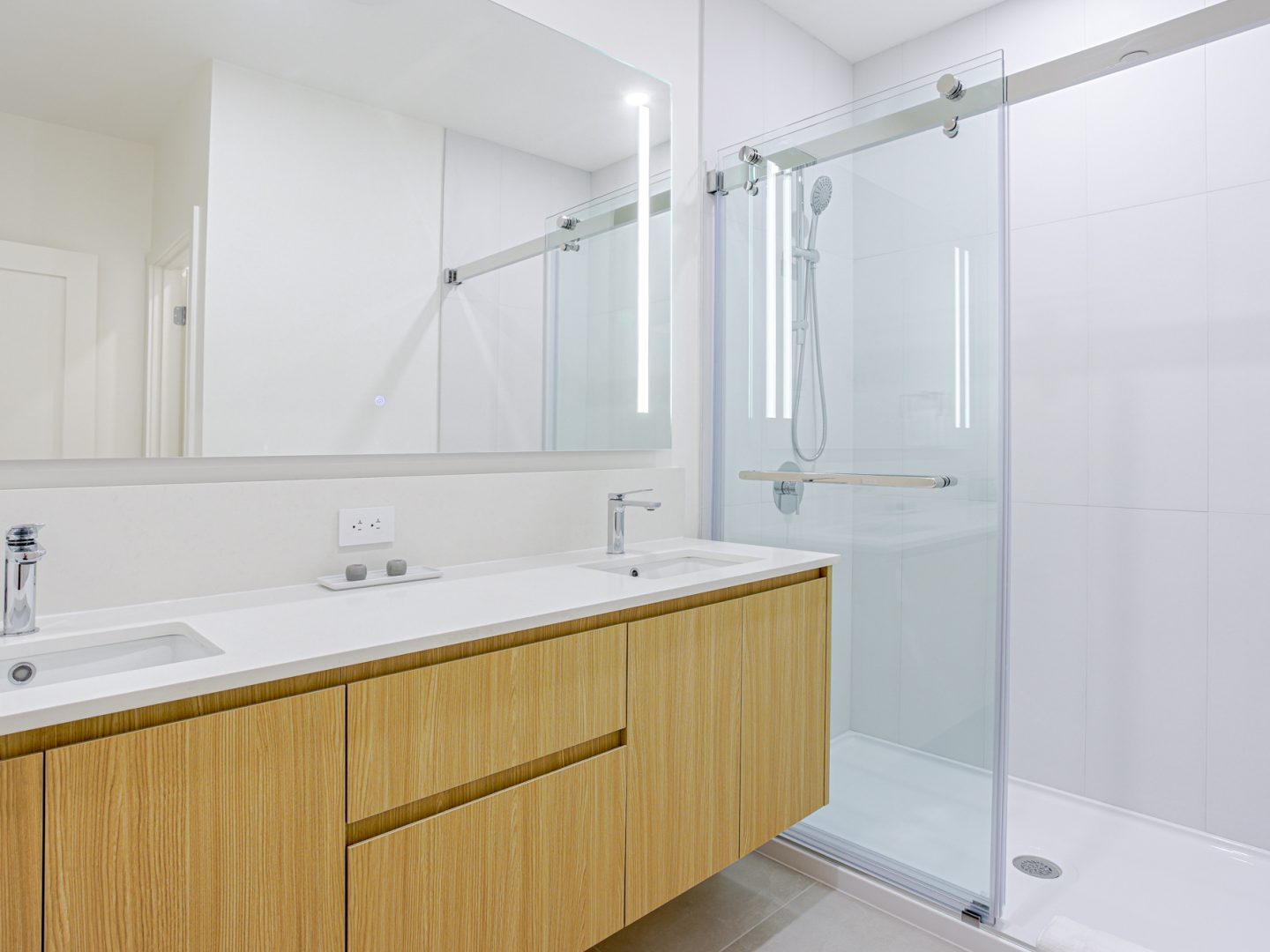 Stay Revy - Cedar Vista