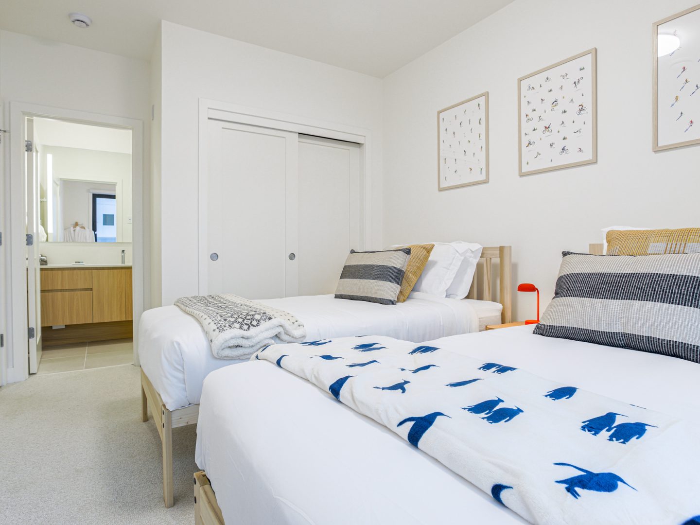 Stay Revy - Cedar Vista