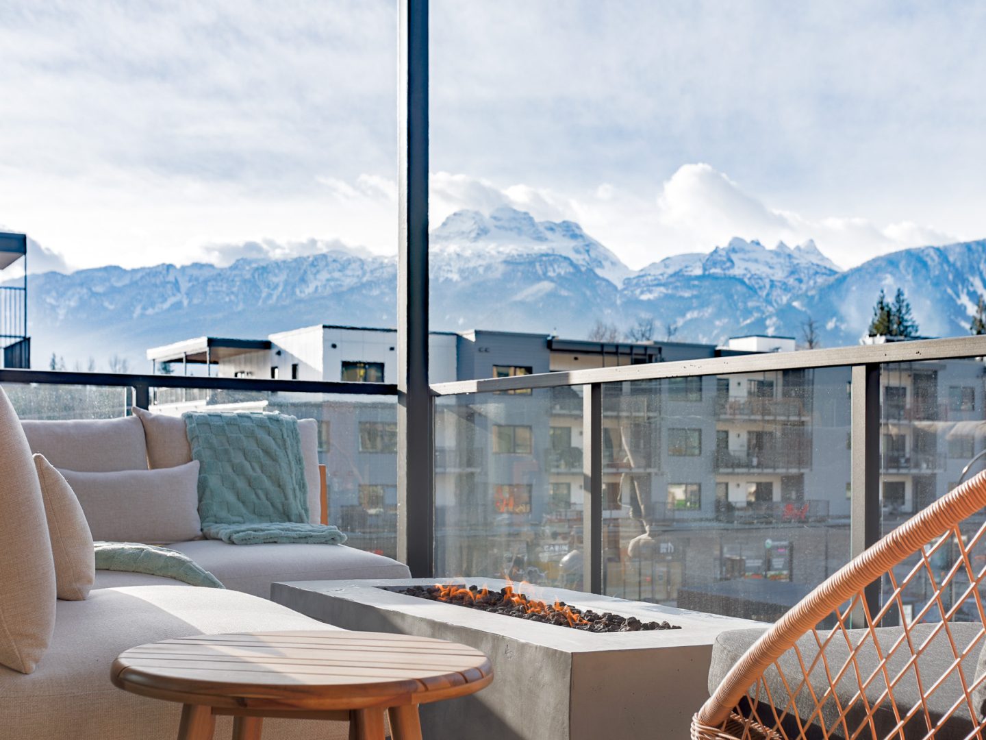 Stay Revy - Cedar Vista