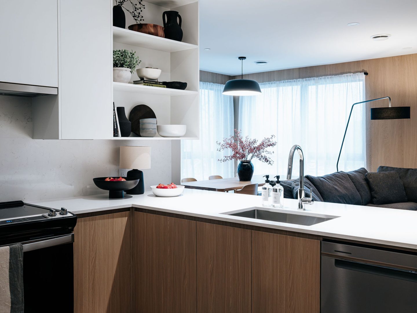 Stay Revy - Luna Ridge