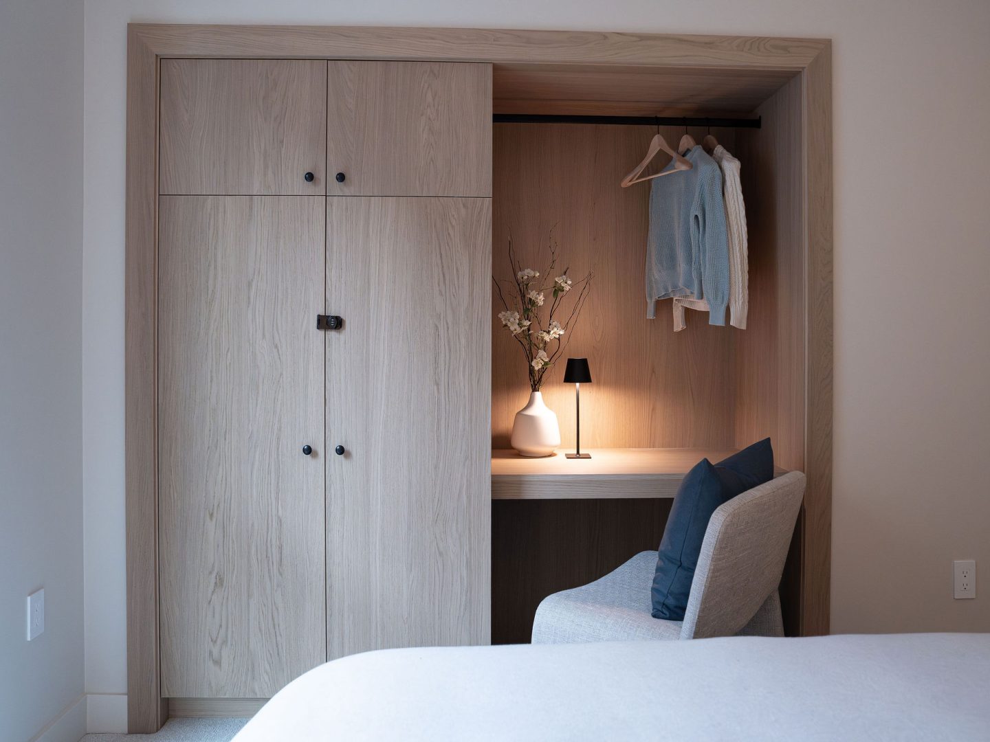 Stay Revy - Luna Ridge