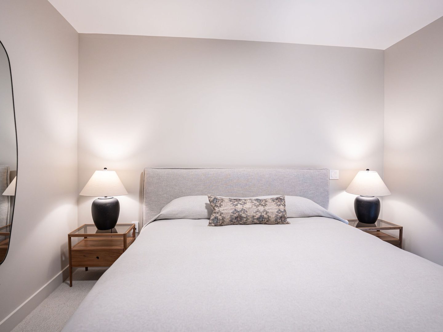 Stay Revy - Luna Ridge