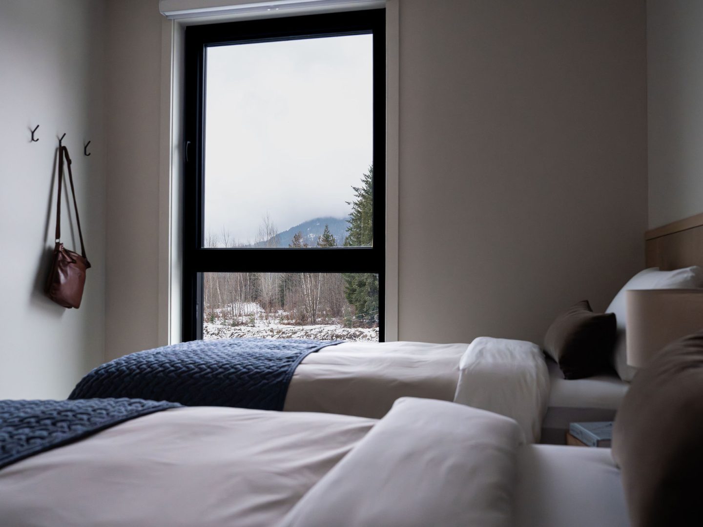 Stay Revy - Luna Ridge