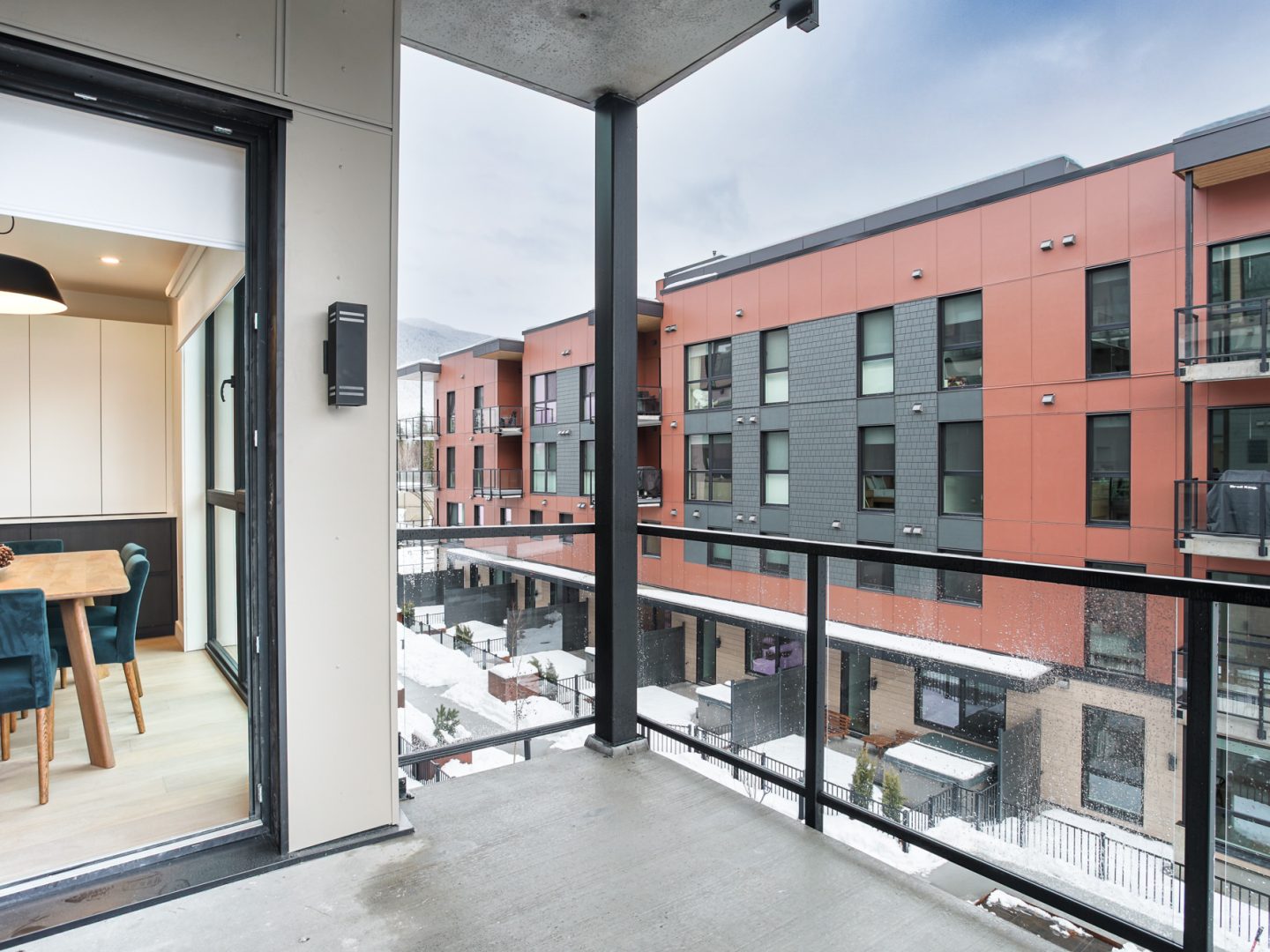 Stay Revy - Alpine Living