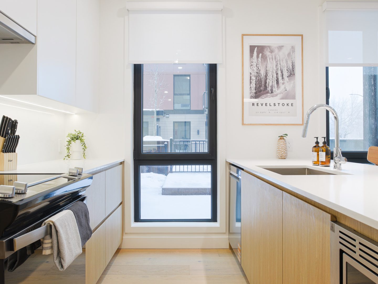 Stay Revy - Summit Central