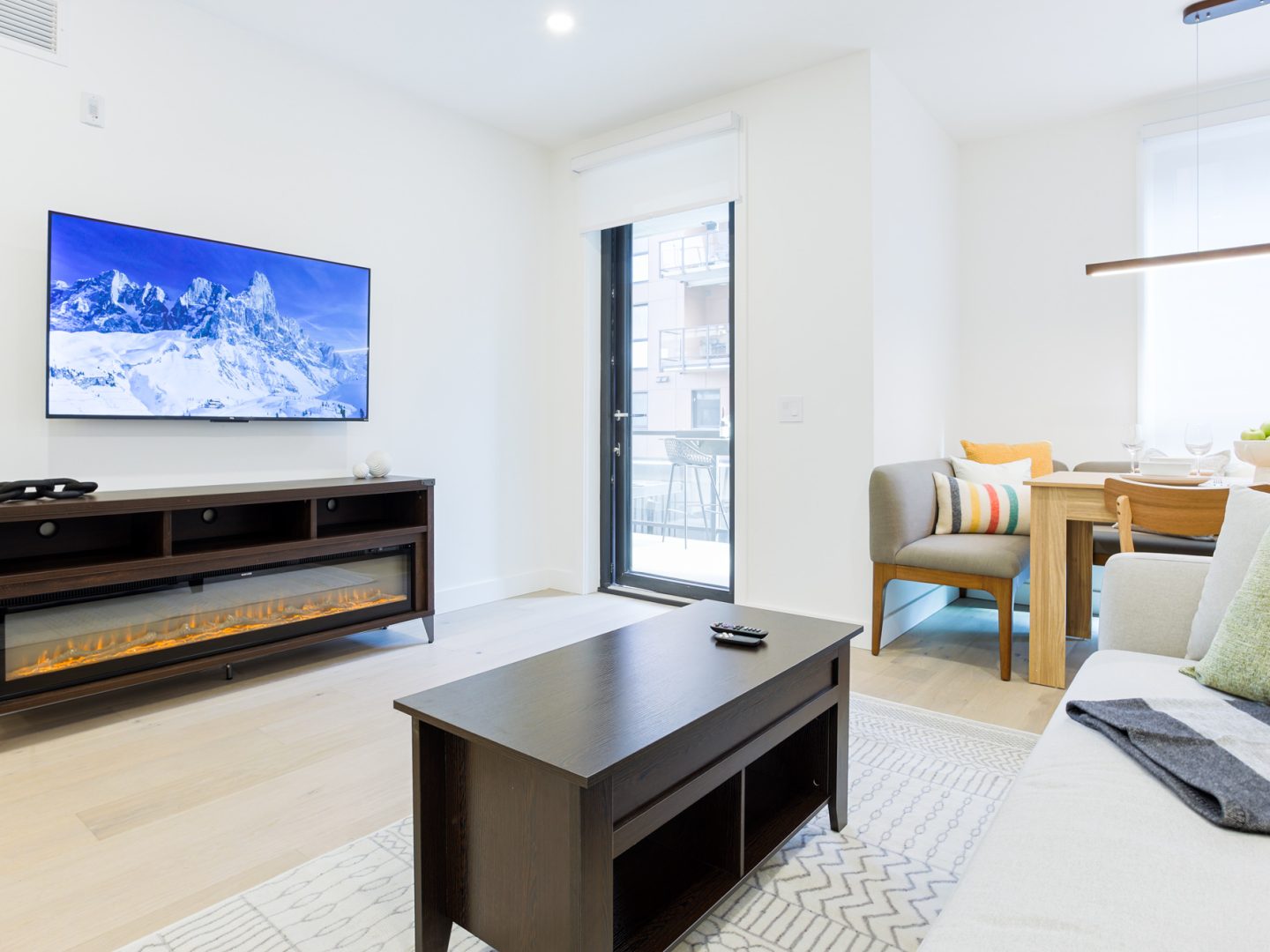 Stay Revy - Beutts Hygge House