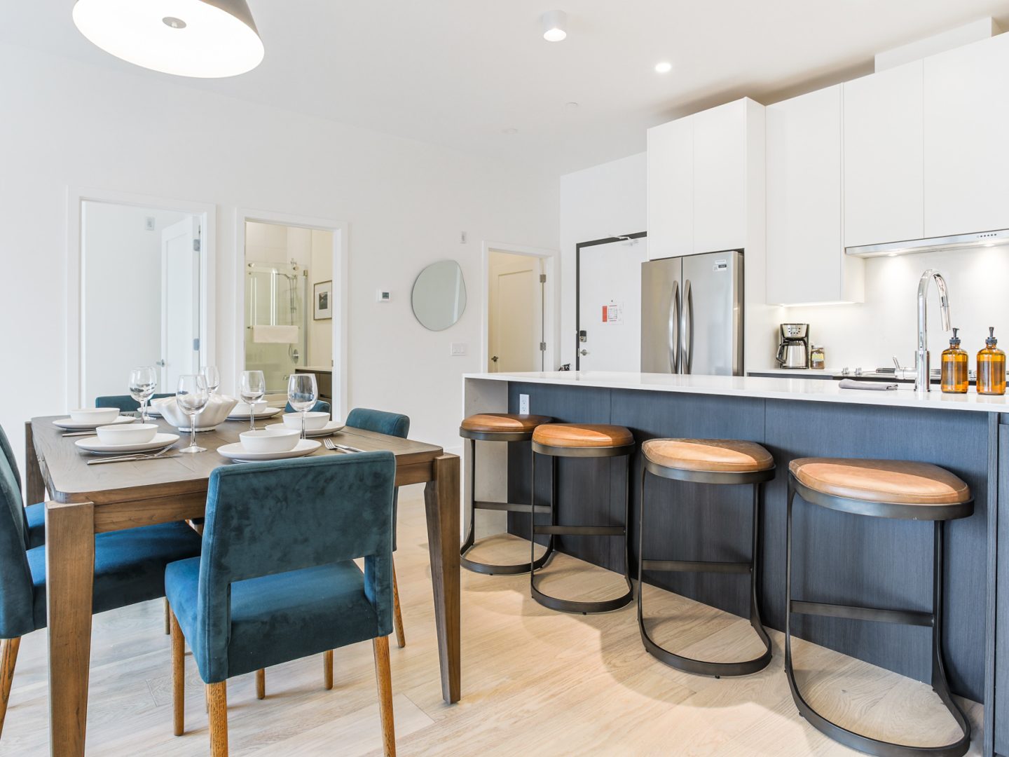 Stay Revy - Adventure Living