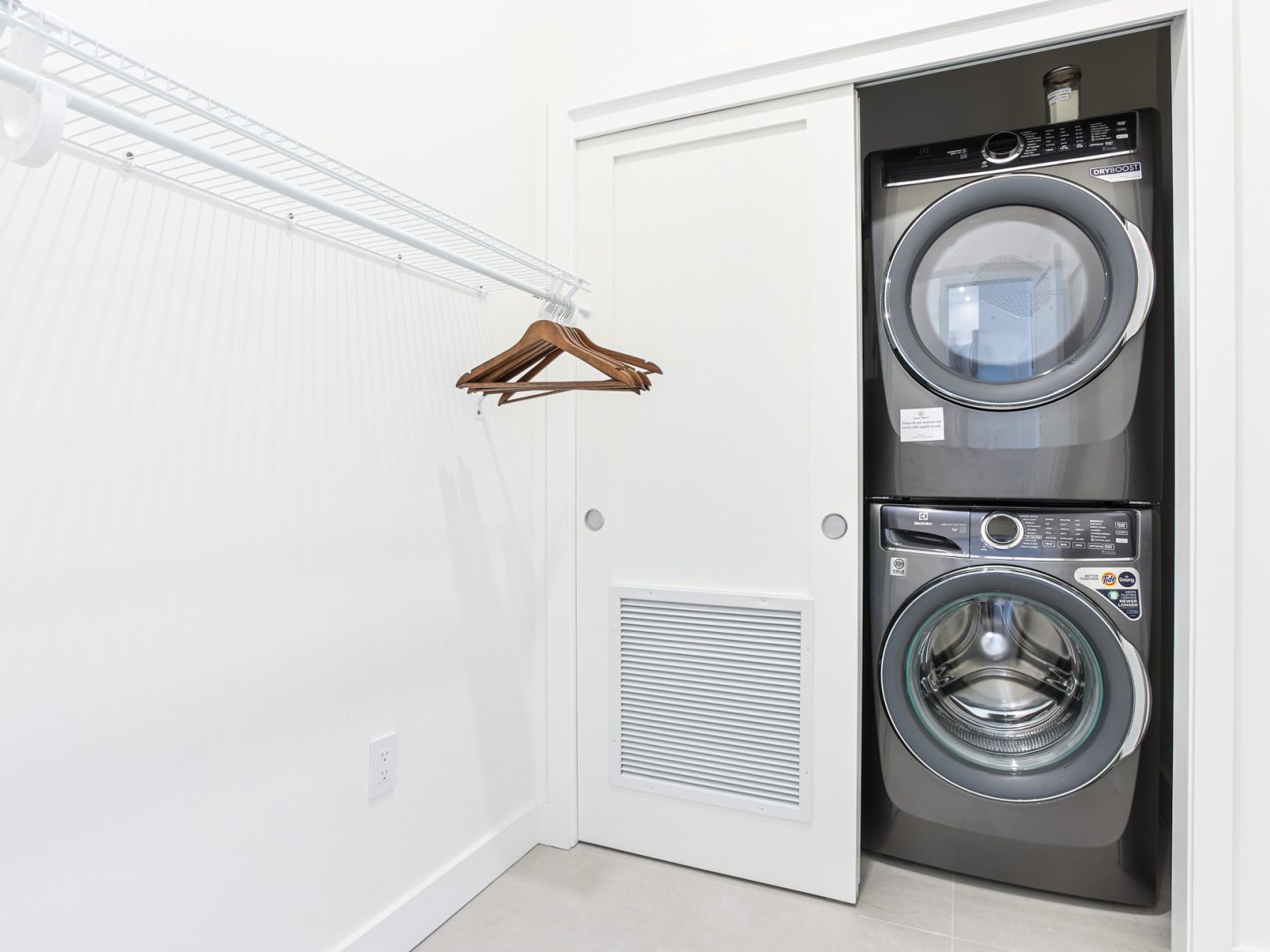 Stay Revy - Adventure Living