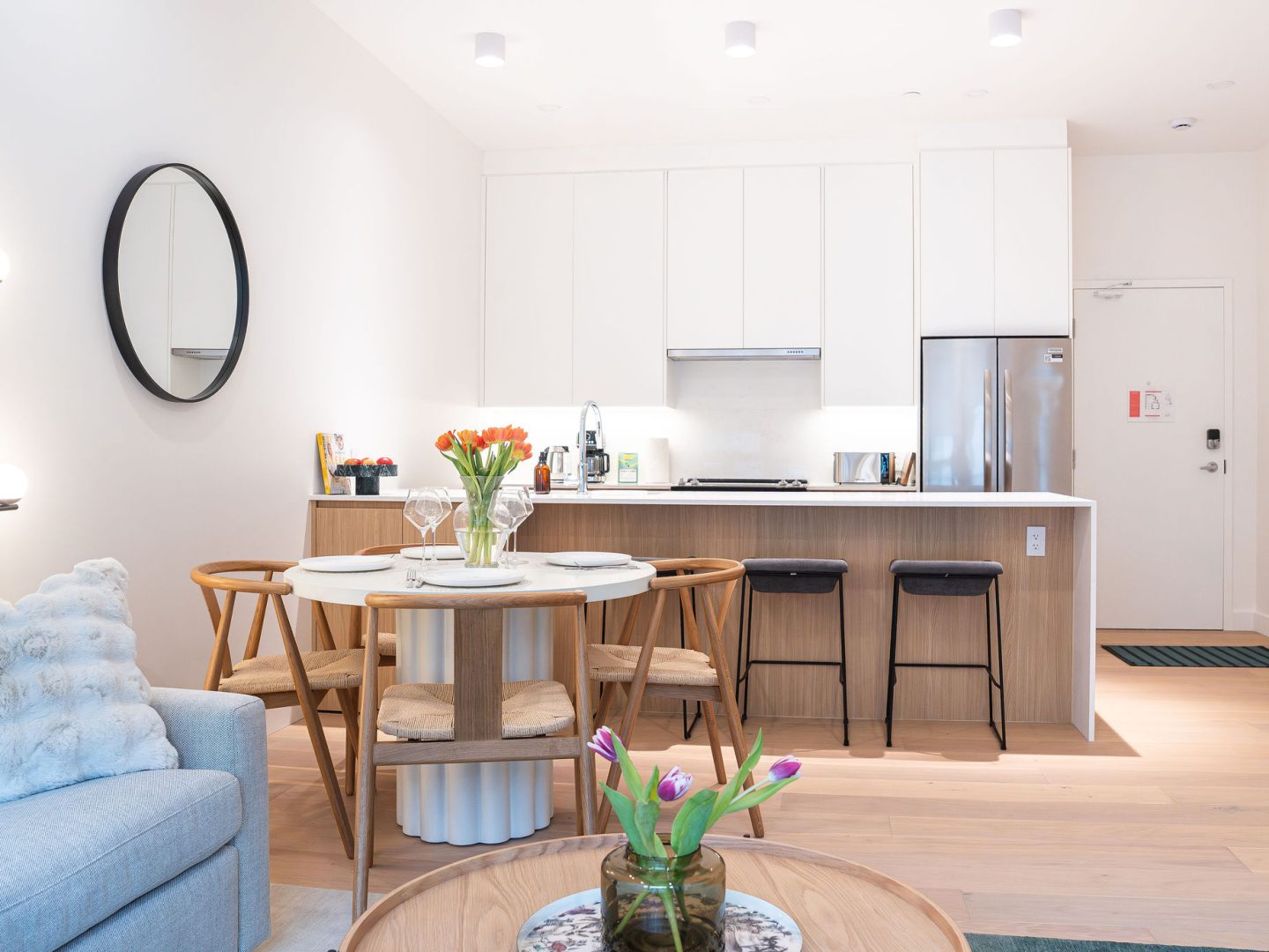 Stay Revy - The Chando