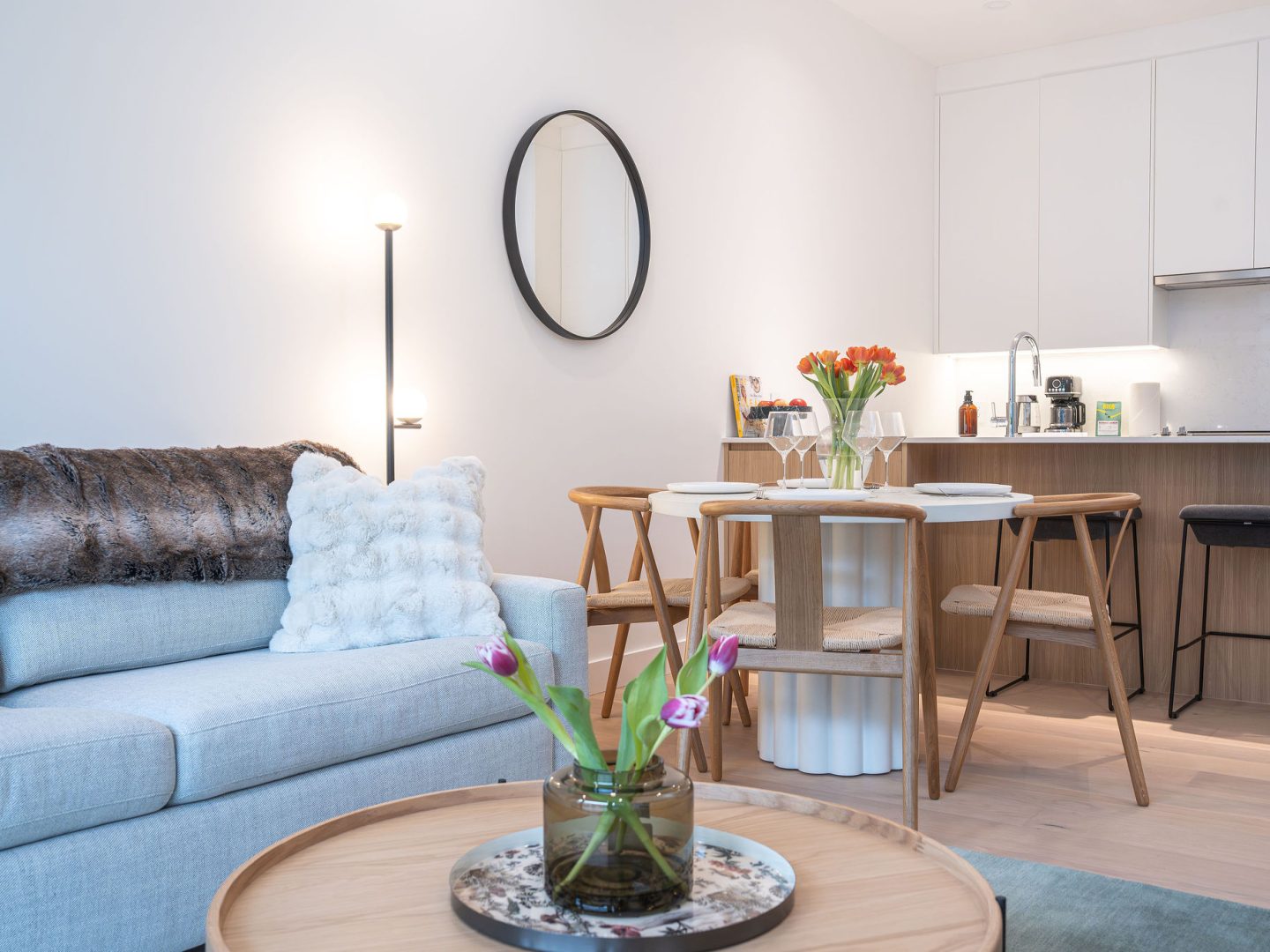 Stay Revy - The Chando