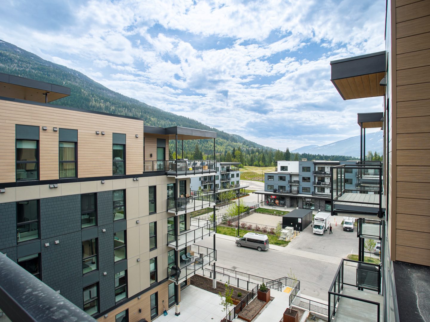 Stay Revy - Chateau De Stoke