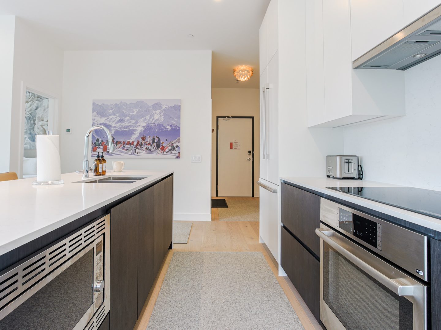 Stay Revy - Big G’s Penthouse